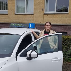 Solana geslaagd Solana-is-geslaagd-voor-haar-rijbewijs